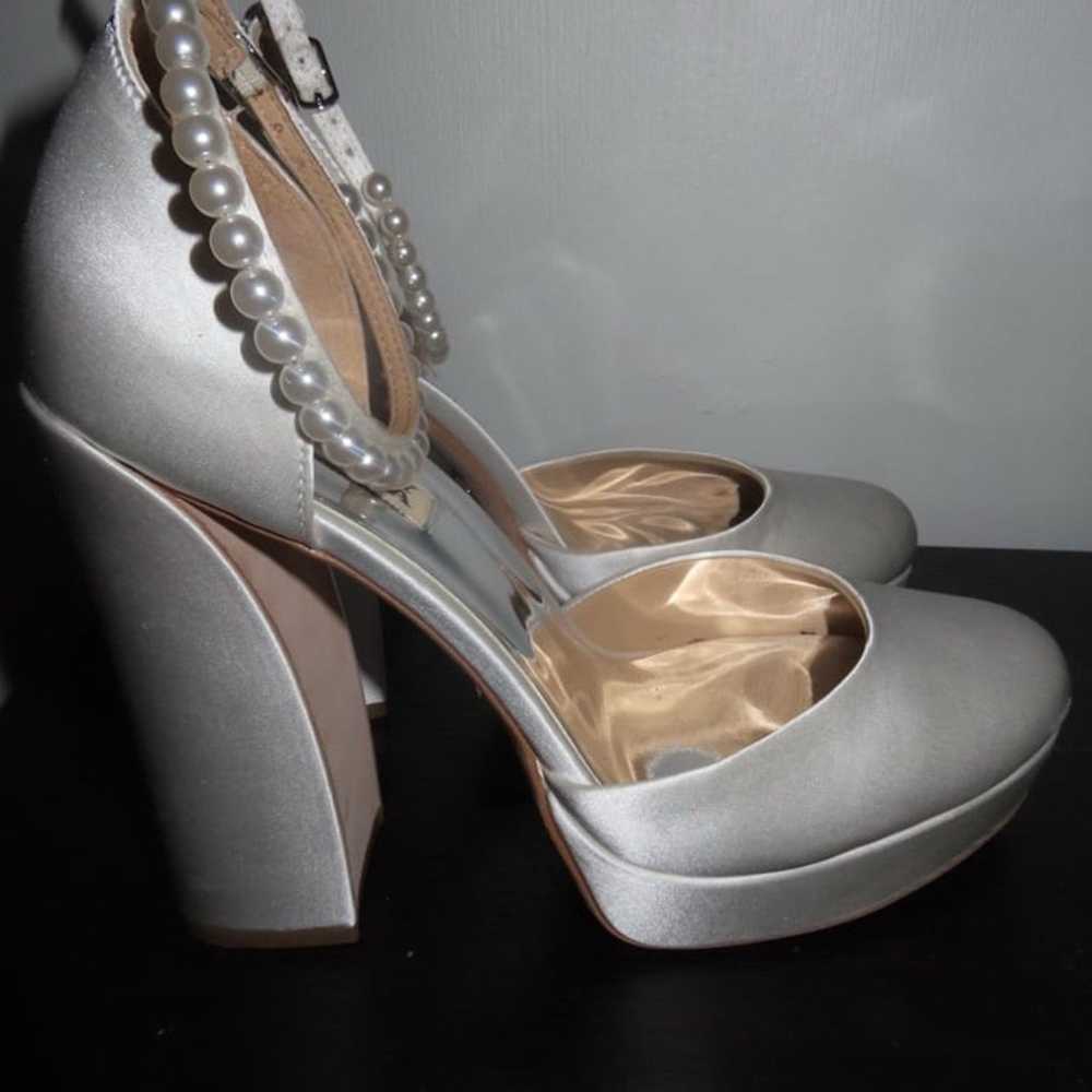 Platform Badgley Mischka White High Heel Pumps - image 5