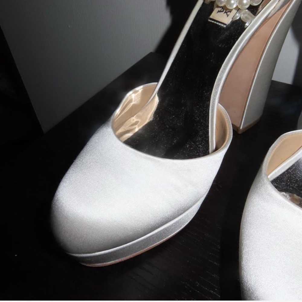 Platform Badgley Mischka White High Heel Pumps - image 6