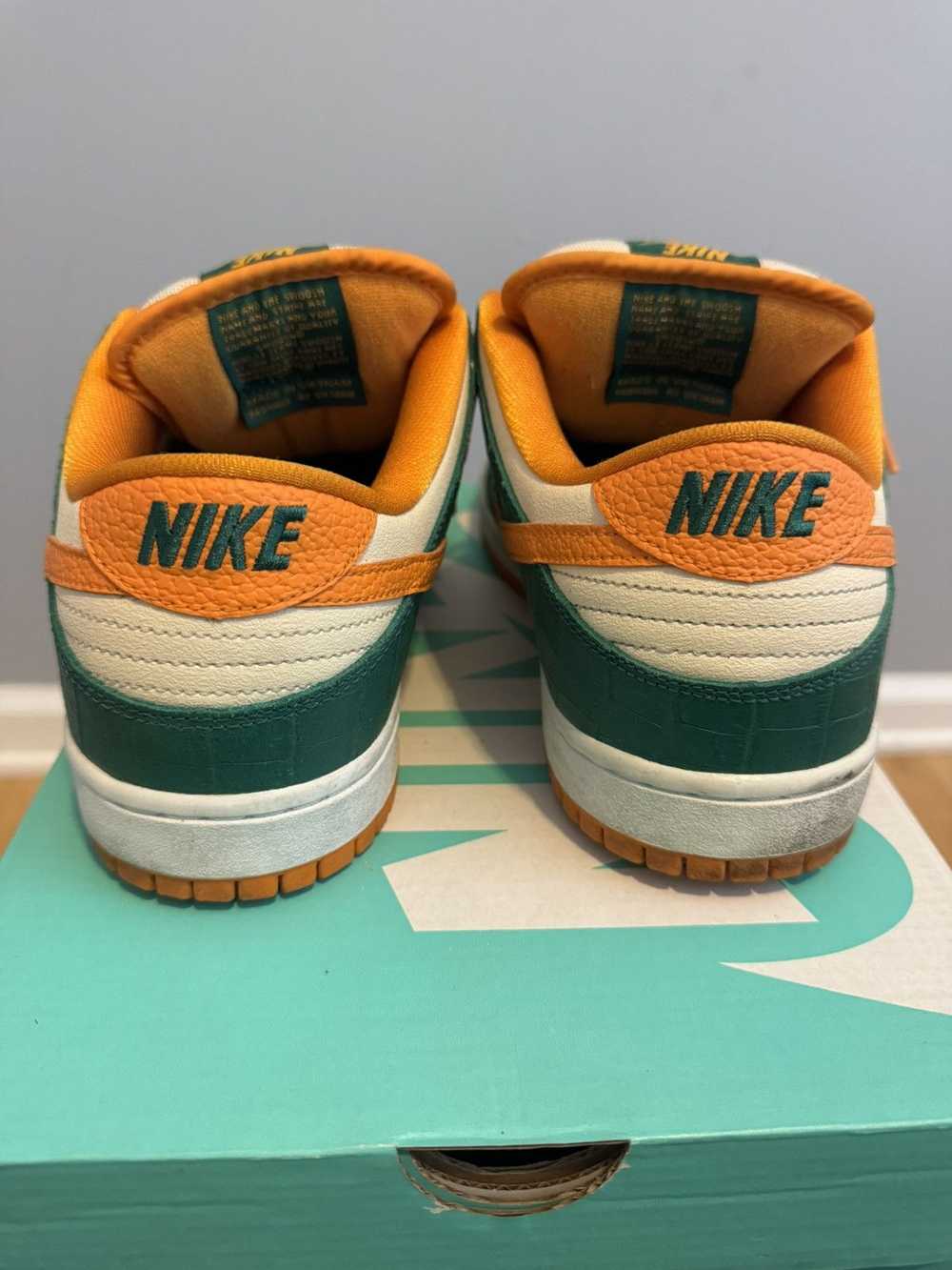 Nike Legion Pine Kumquat - image 4