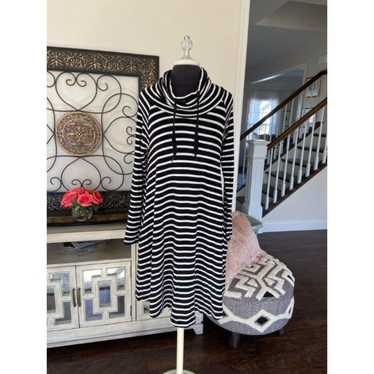 Lou and Grey Black and White Stripped Dress (Size 