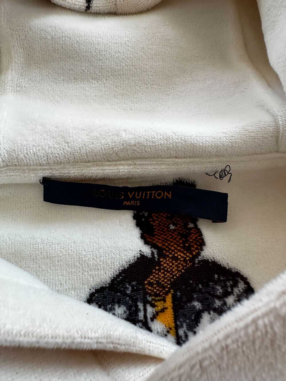 Louis Vuitton White New Walkers Hoodie - image 4