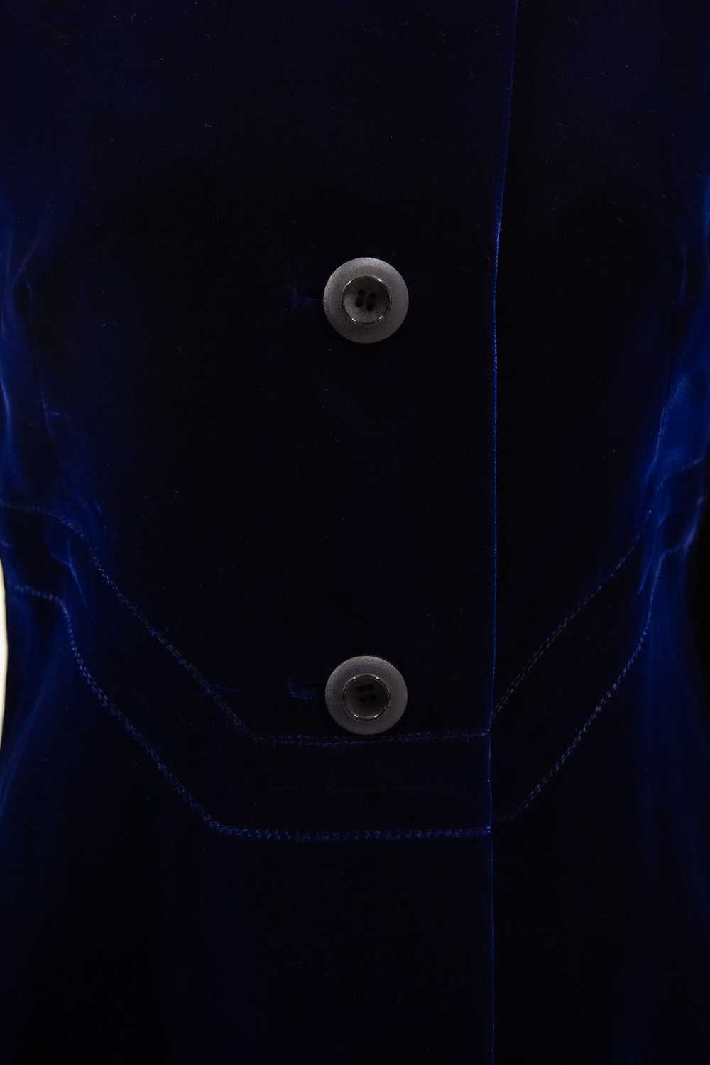 Vintage 1960s Hardy Amies Blue Velvet Coat - image 10