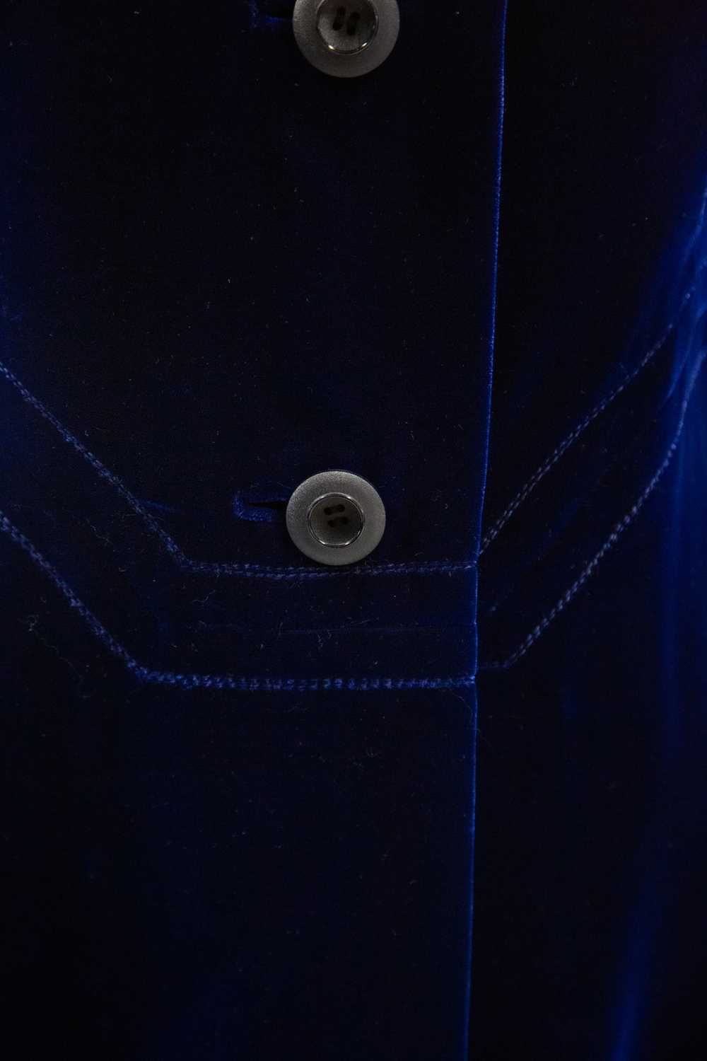 Vintage 1960s Hardy Amies Blue Velvet Coat - image 11