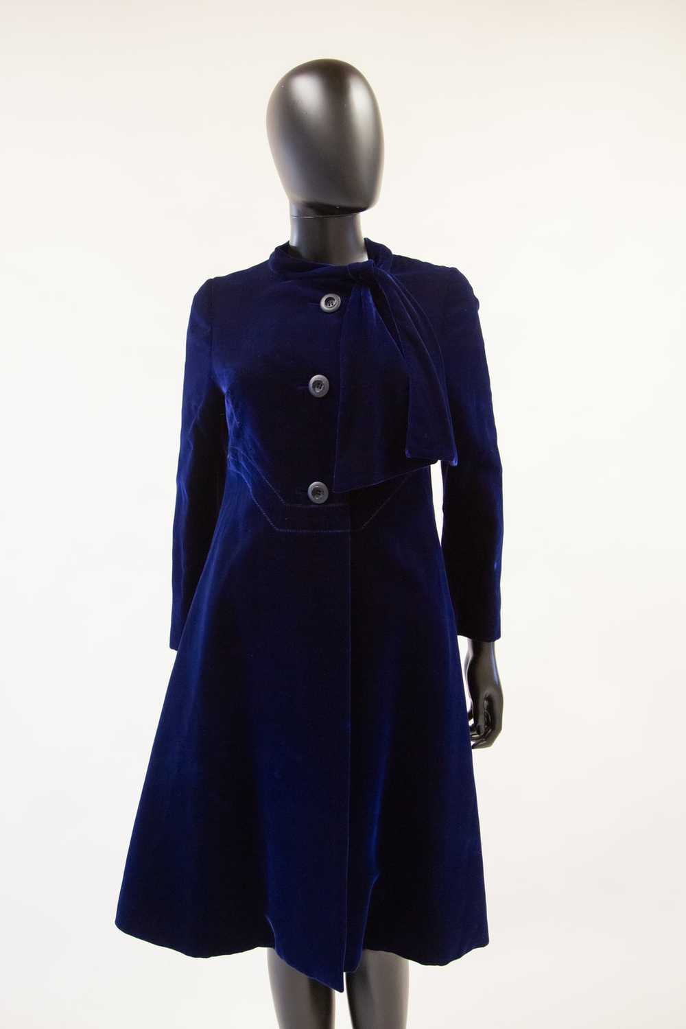 Vintage 1960s Hardy Amies Blue Velvet Coat - image 1