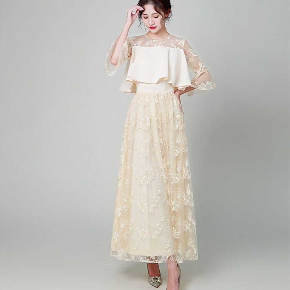 Elegant cream lace long dress. - image 2