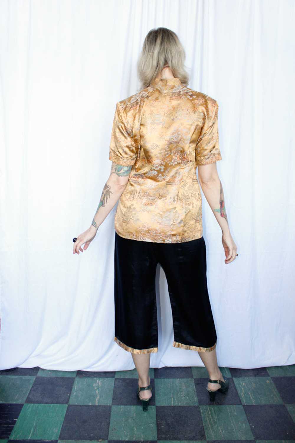 1940s WWII Japanese Silk Gold & Black Loungesuit … - image 3