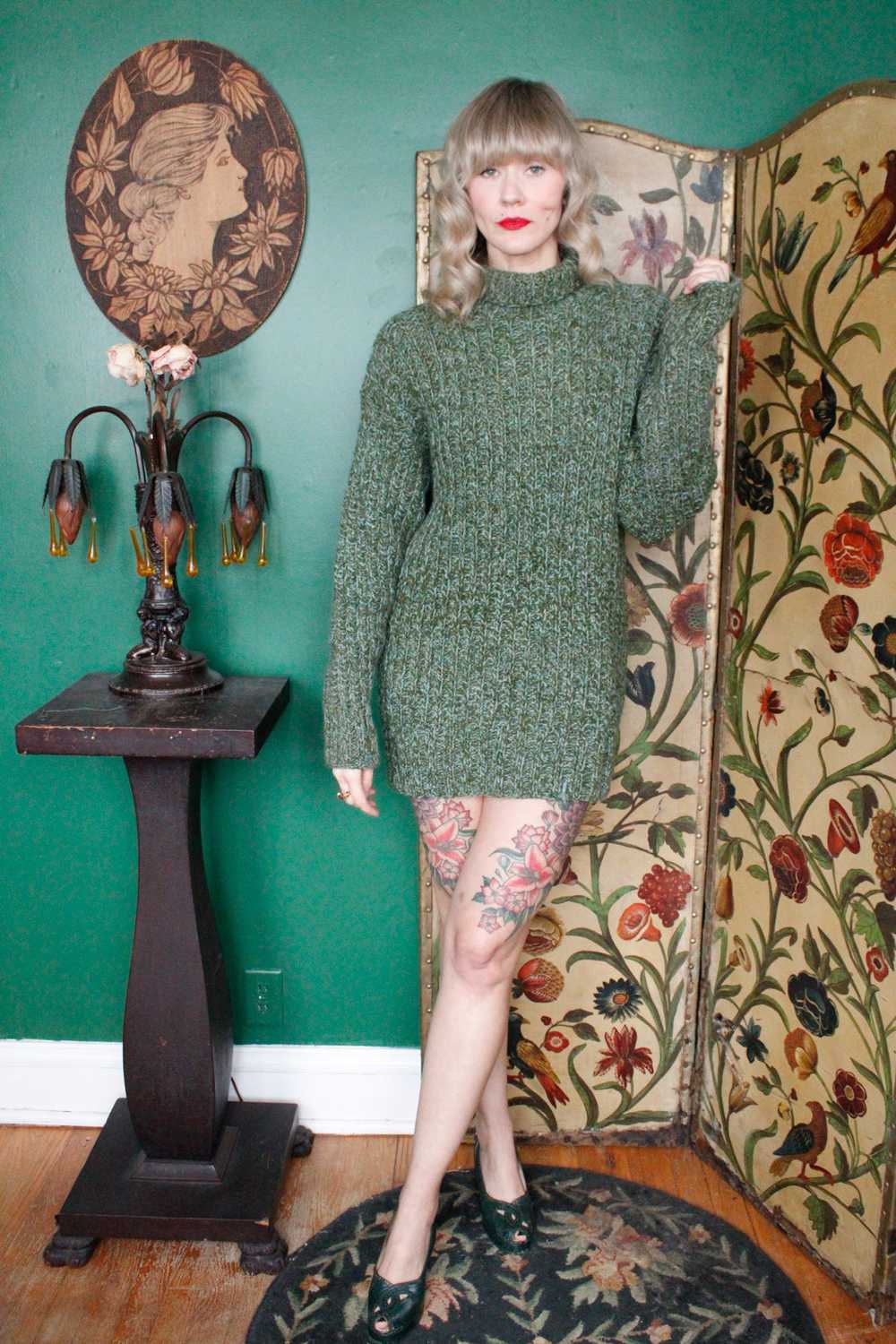 1980s Oversized Green Wool Turtleneck Sweater - L… - image 2