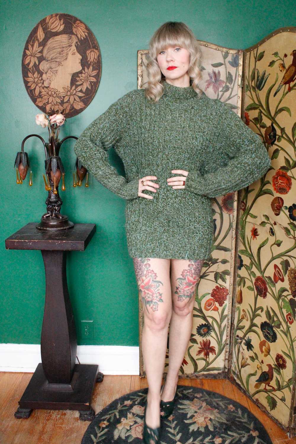 1980s Oversized Green Wool Turtleneck Sweater - L… - image 4