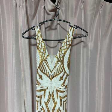 White Gold Embroidered Tight Dress - image 1