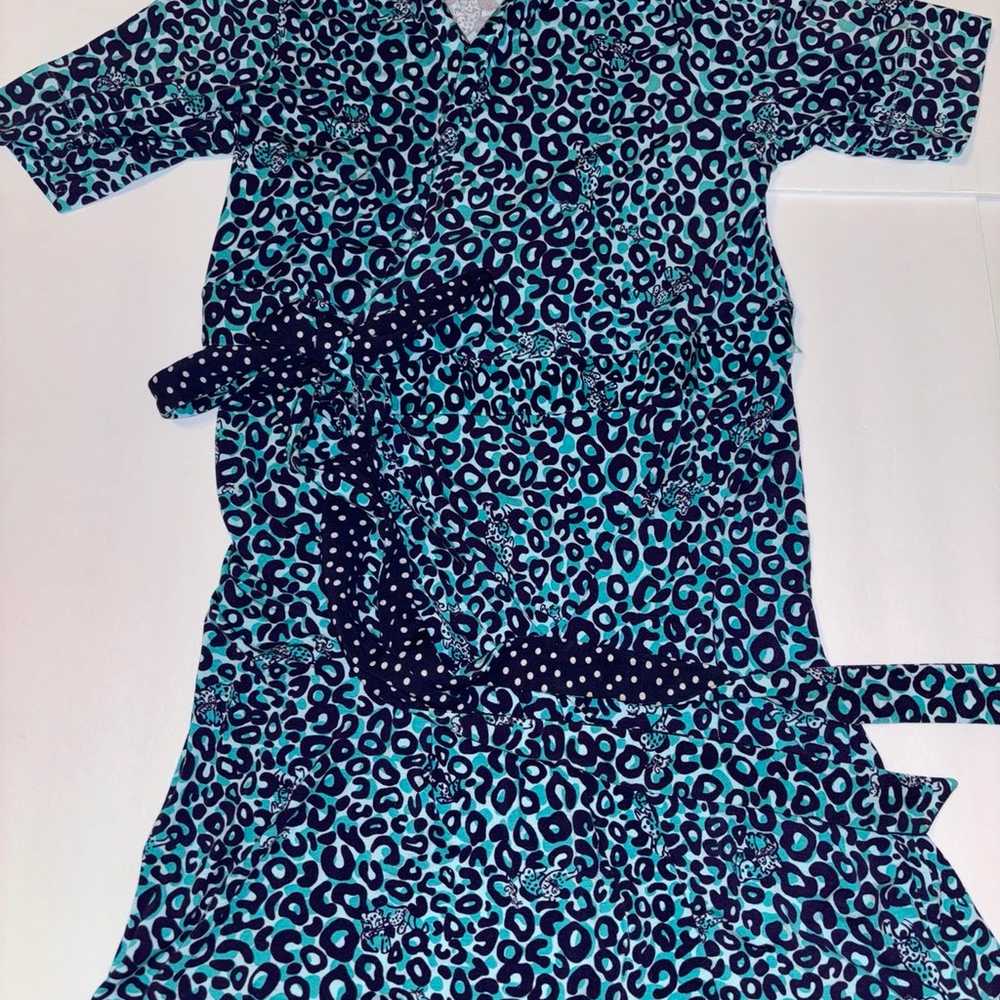 LILLY PULITZER Blue/Teal patterned Wrap Dress Siz… - image 5