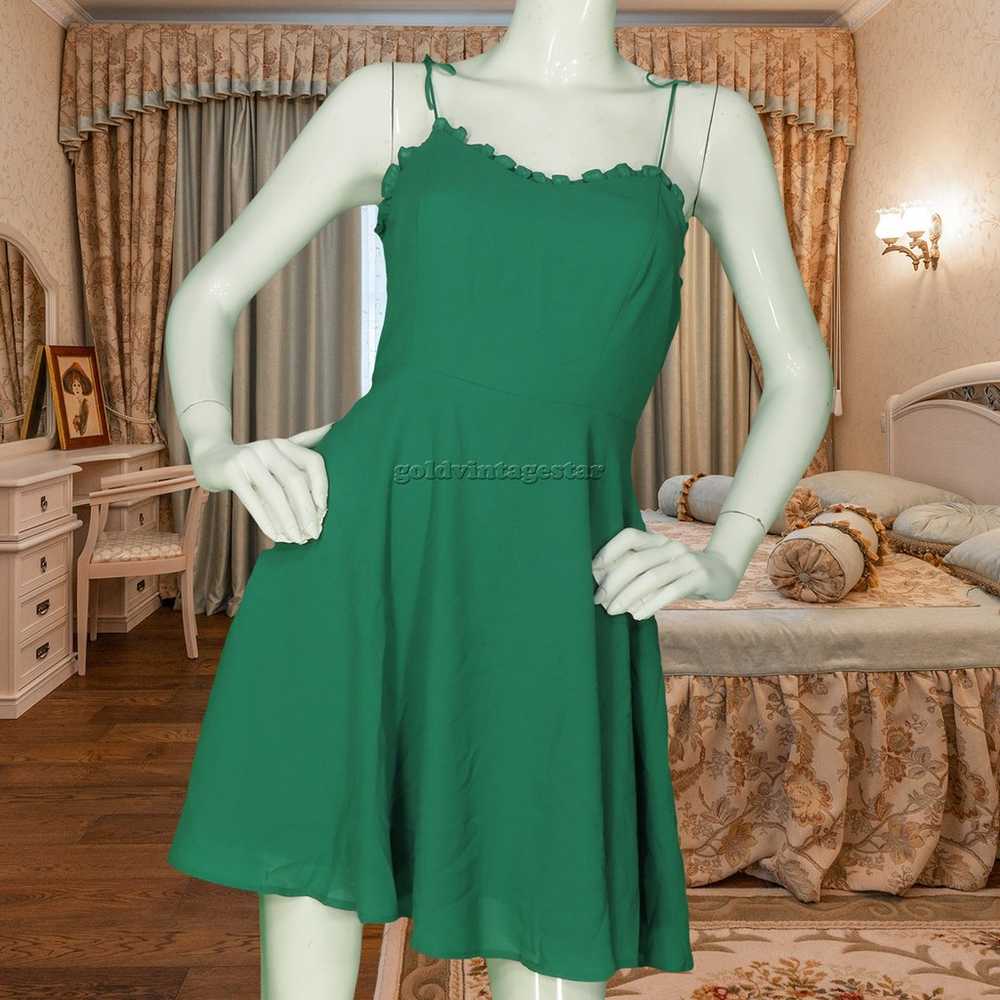 Lulus Green Dress S: Casual Chic with Ruffle Deta… - image 1