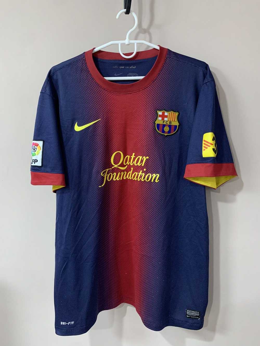 F.C. Barcelona × Nike × Soccer Jersey Barcelona H… - image 2