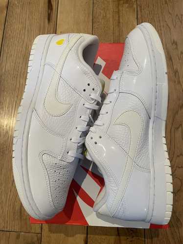 Nike Nike Dunk Low Yellow Heart W 2023