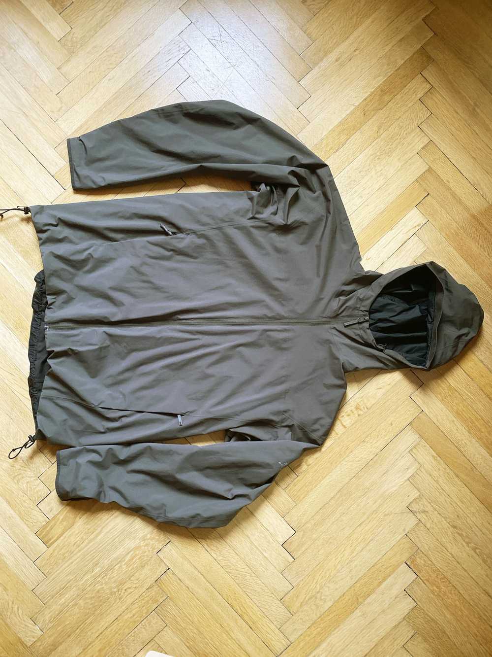 Arc'Teryx ARC’TERYX Solano Hooded Goretex Jacket - image 2