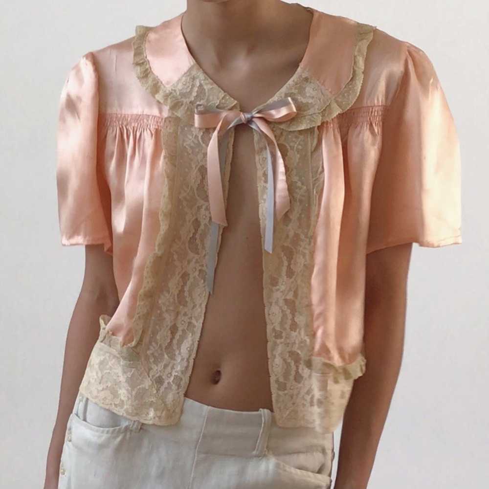 Vintage Coral Blush Satin Lace Lounge Top - image 1