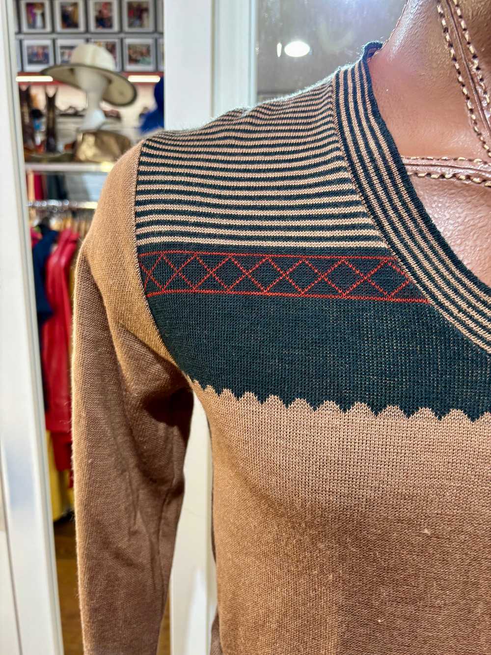 70’s Beige Multicolor V Neck Sweater By Chemise E… - image 3