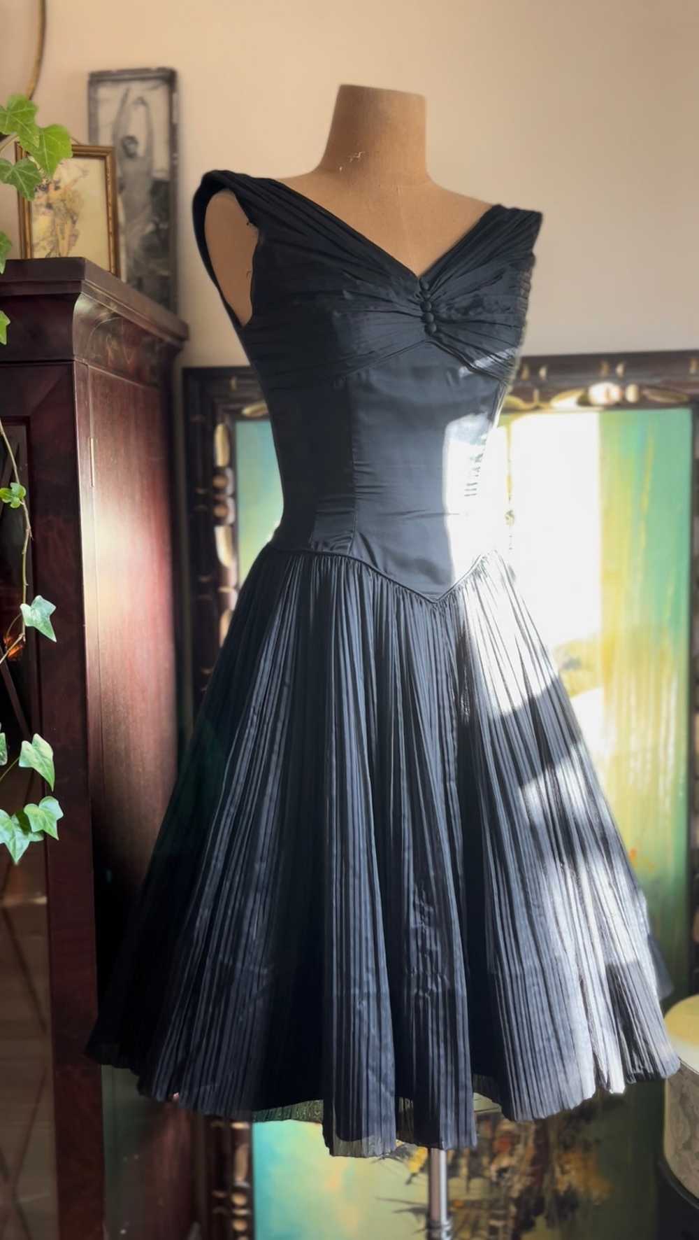 Darling 1950’s Vintage Little Black Pleated Chiff… - image 5