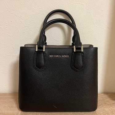 MICHAEL KORS bag black