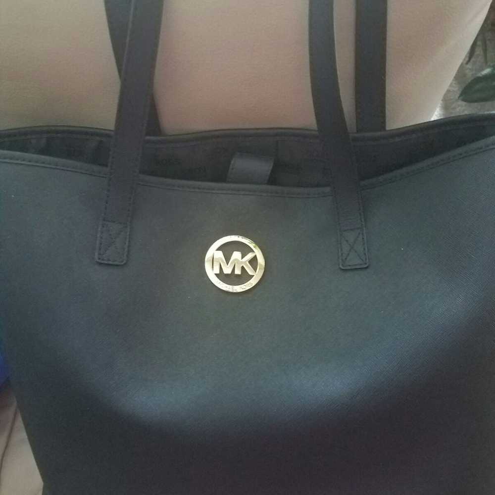 michael kors purse - image 8