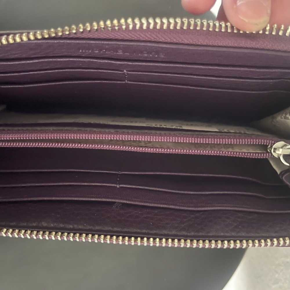 Michael Kors purple purse with matching wallet - image 7