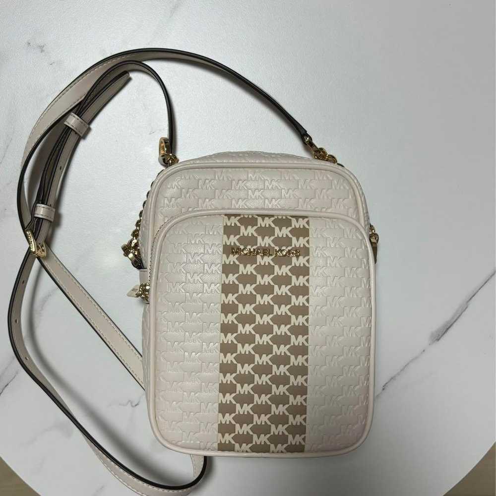 Michael Kors MK Embossed Shoulder Bag White - image 2