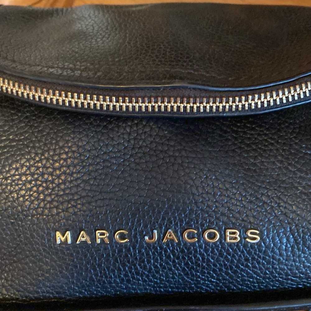 Marc Jacob’s pebbled, black leather shoulder purse - image 6