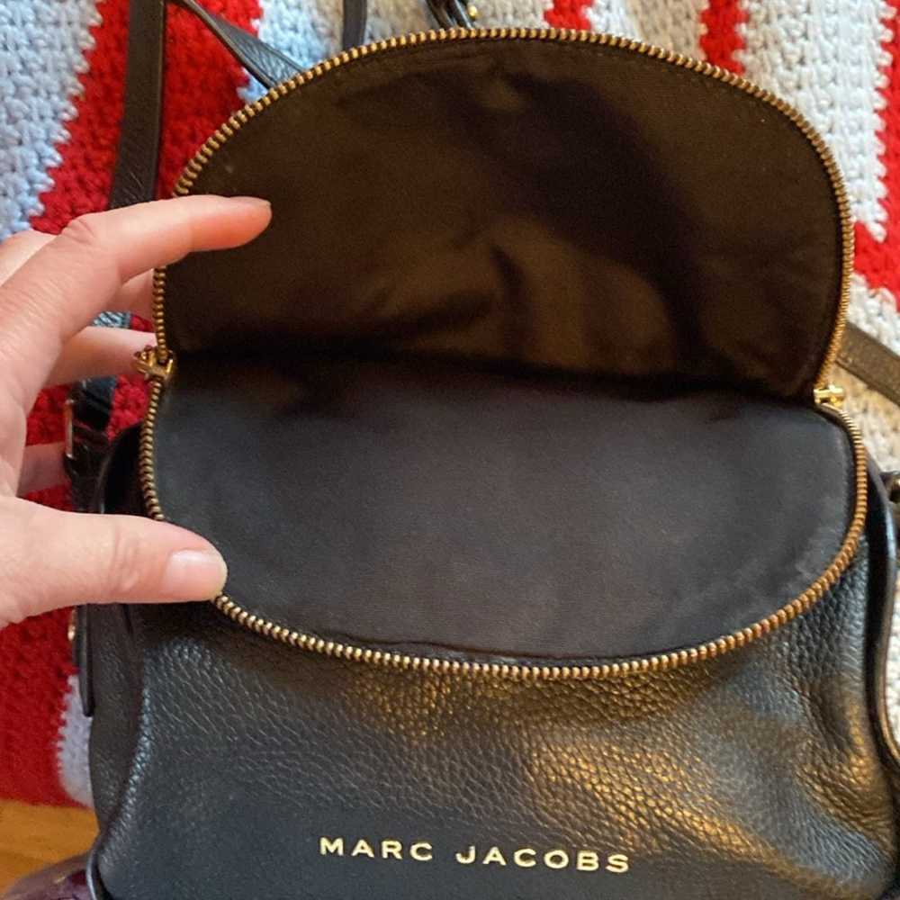 Marc Jacob’s pebbled, black leather shoulder purse - image 8