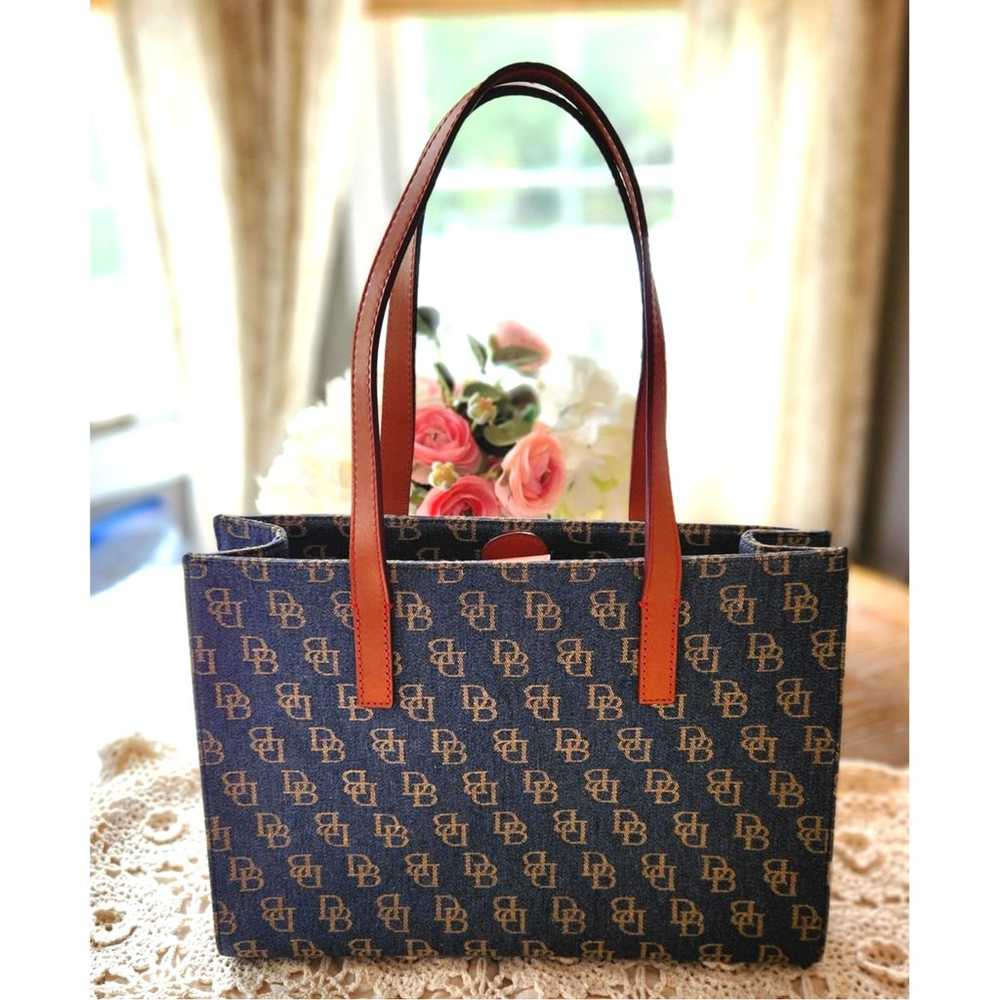 Dooney and Bourke East West Blue Tote Logo Keycha… - image 2