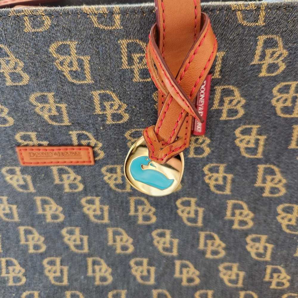 Dooney and Bourke East West Blue Tote Logo Keycha… - image 3