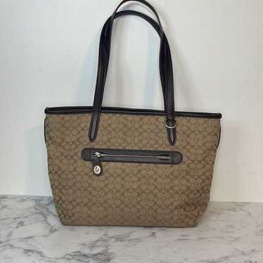 Gently on sale worn Coach 37229 Taylor Khaki/brown Signature C Jacquard Tote Bag