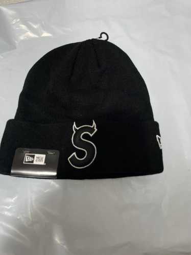 Supreme supreme S logo beanie