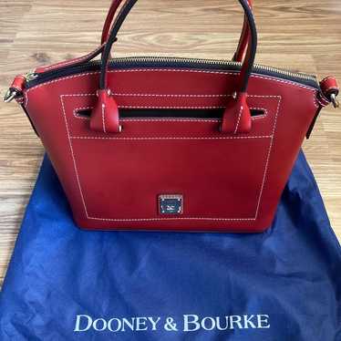 Gorgeous Dooney and Bourke Red Crossbody Tote