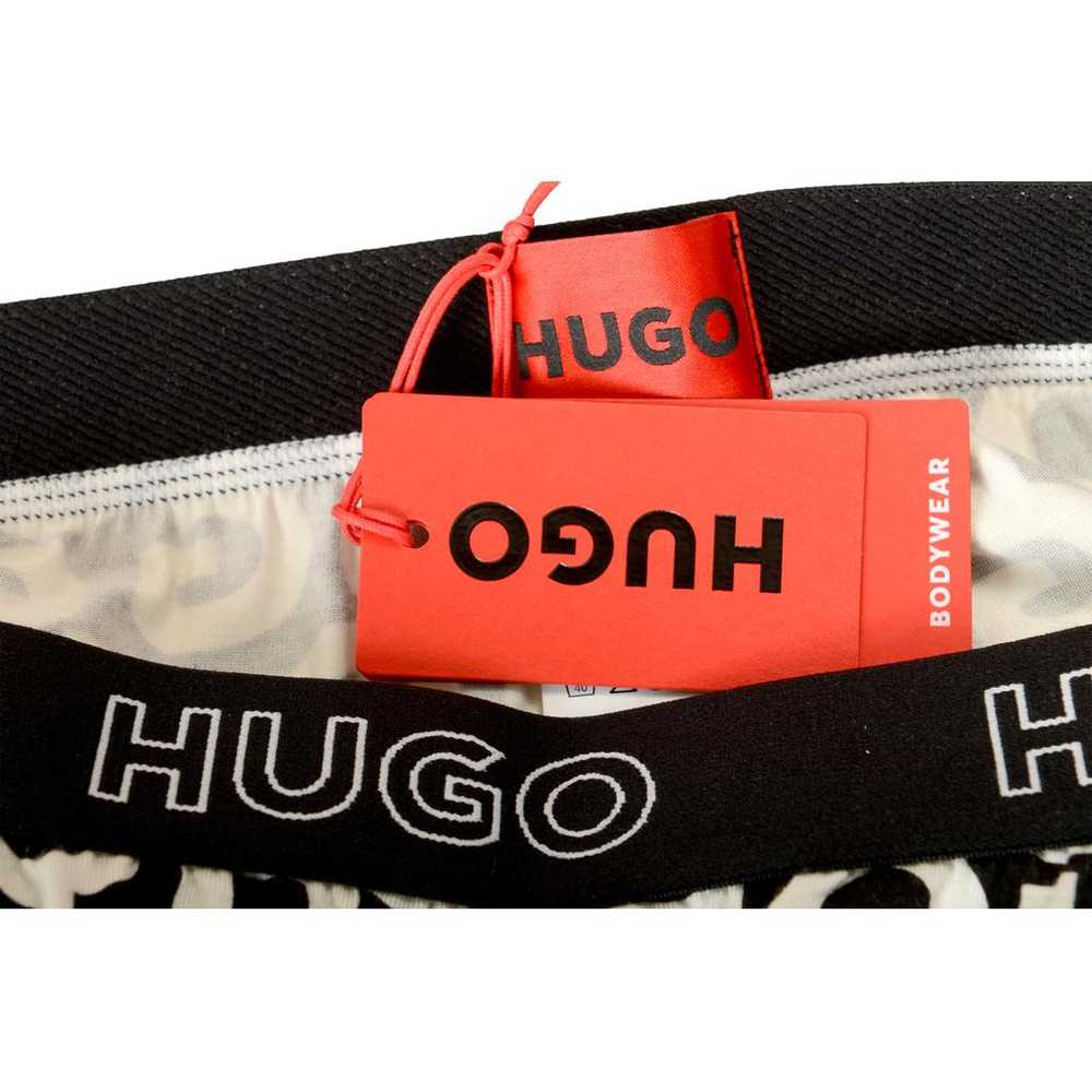 Hugo Boss Shorts - image 3