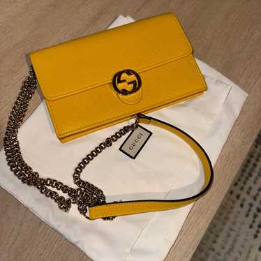 Gucci wallet on chain