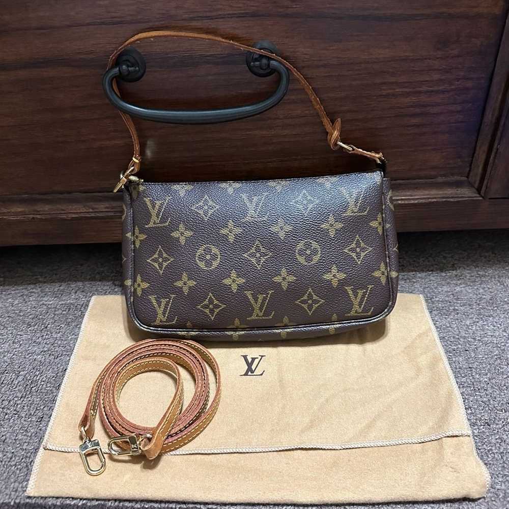 Louis Vuitton - image 4