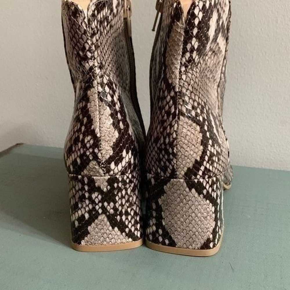 Chinese Laundry Daria snake print ankle boot size… - image 4