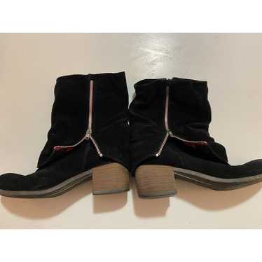 Boutique 9 Short Suede Boots Size 10