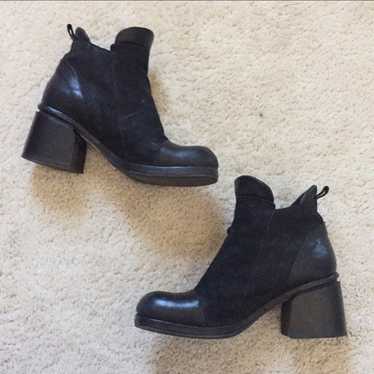 Vintage Leather Mallon Block Heel Boots - image 1