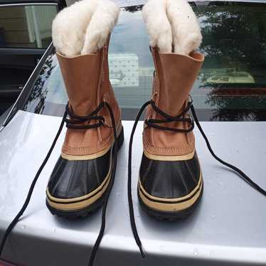 Womans Sorel Caribou Boots Size 7