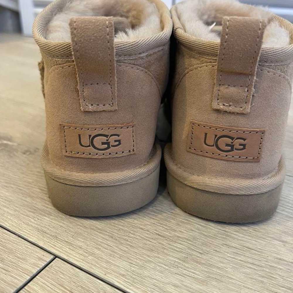 Excellent condition UGG Classic Mini - image 4