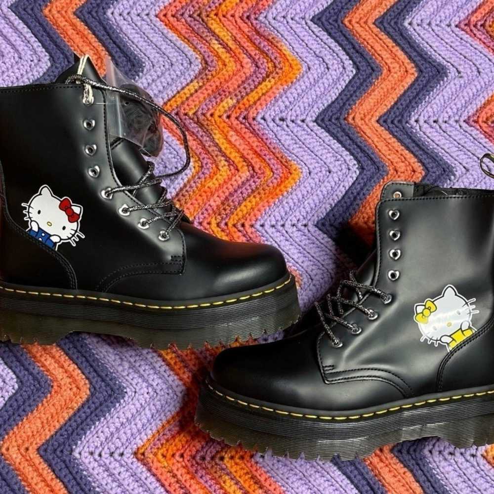 Dr Martens X Hello kitty - image 2