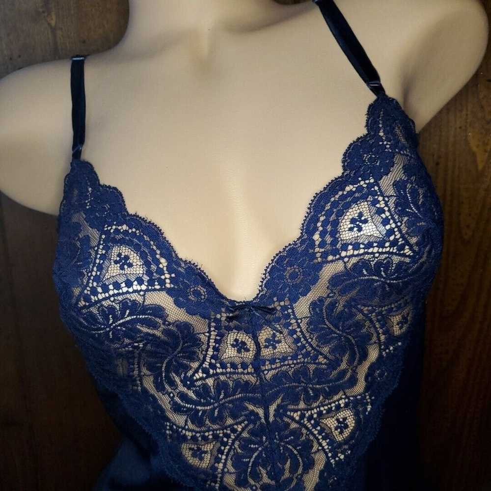 Vintage VASSARETTE Camisole DARK BLUE SILKY NYLON… - image 2