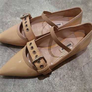 Miu Miu Beige Pointed-Toe Flat Shoes