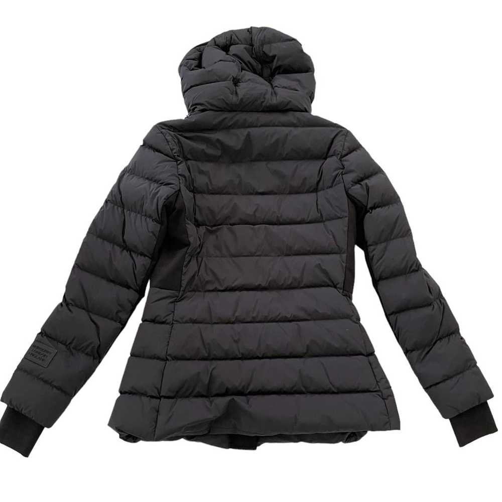 Burberry Puffer - image 9