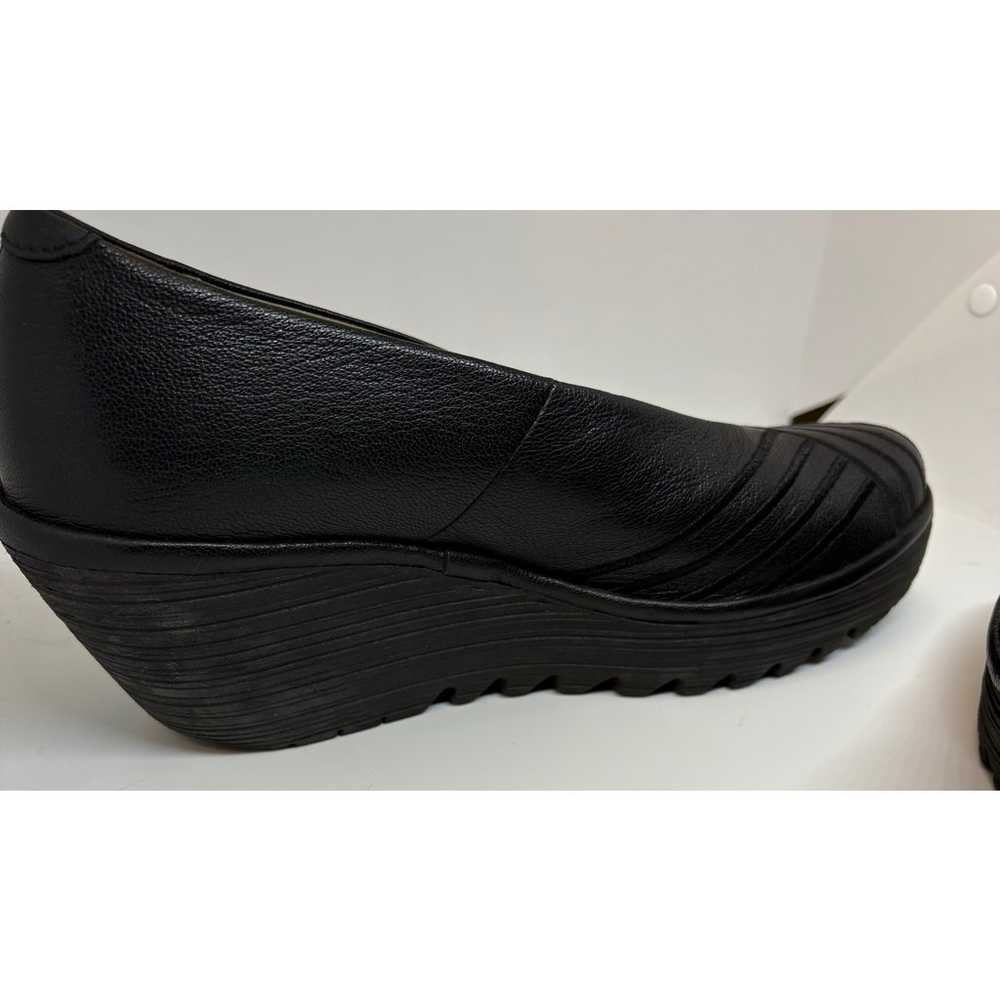 Fly London black leather Yaz wedges 41 - image 7