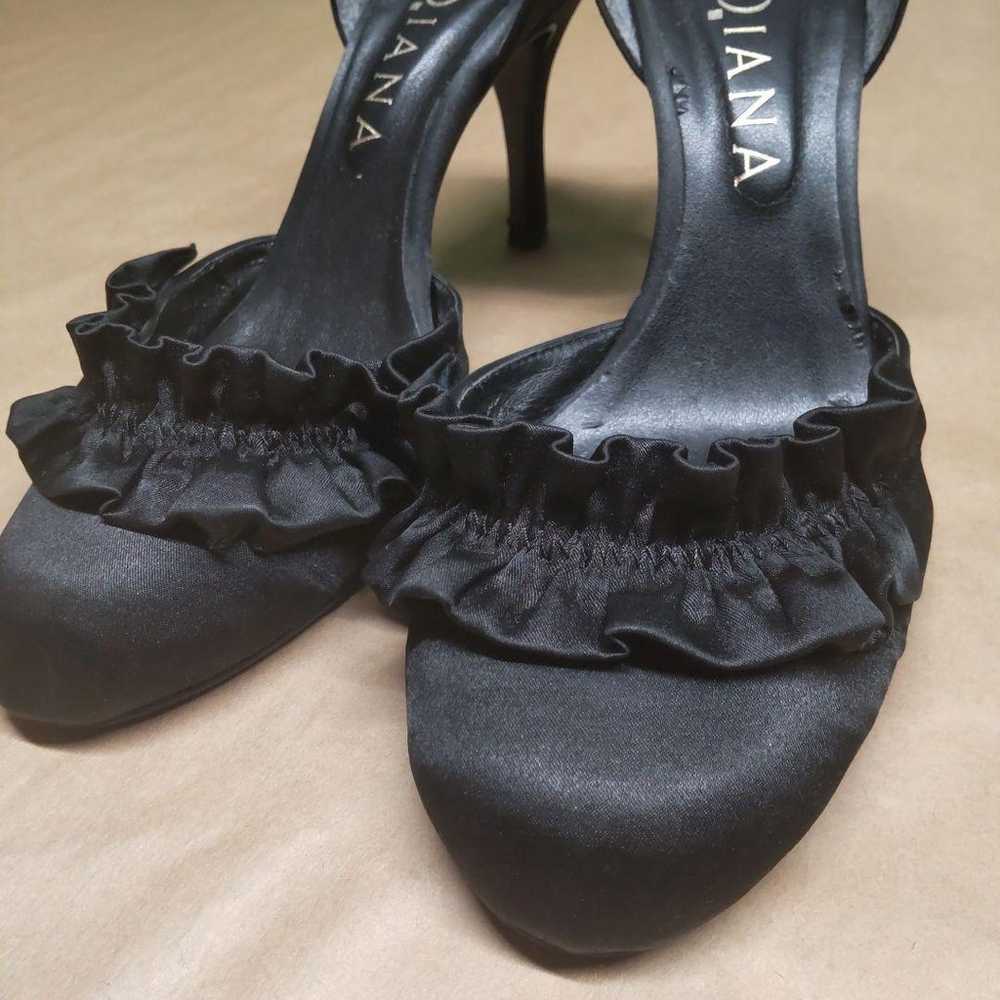 Excellent item [DIANA] Round Toe Frill Pumps. - image 2