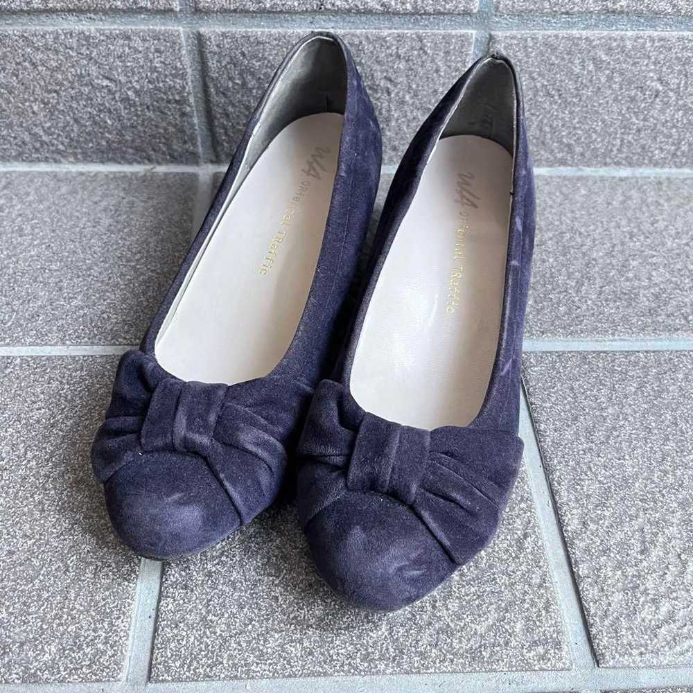 Oriental Traffic Wedge Sole Velour Pumps Navy 22.5 - image 1