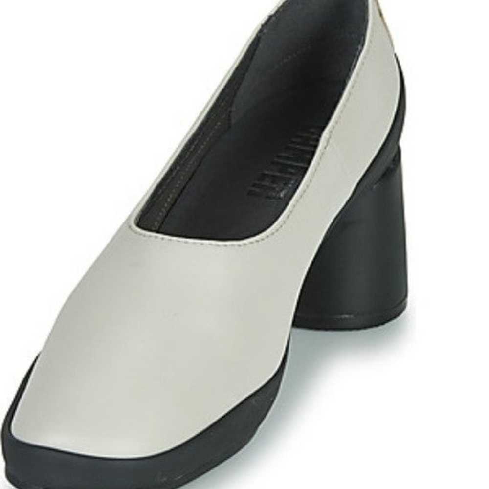 CAMPER Upright Heels - image 3