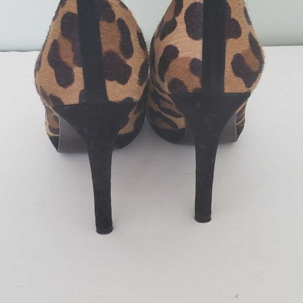 Stuart Weitzman Leopard Print Round Toe Heel Pump… - image 4