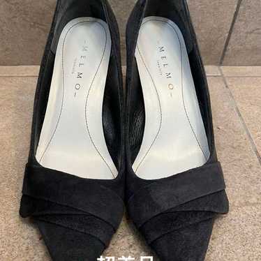 MELMO Suede Pumps